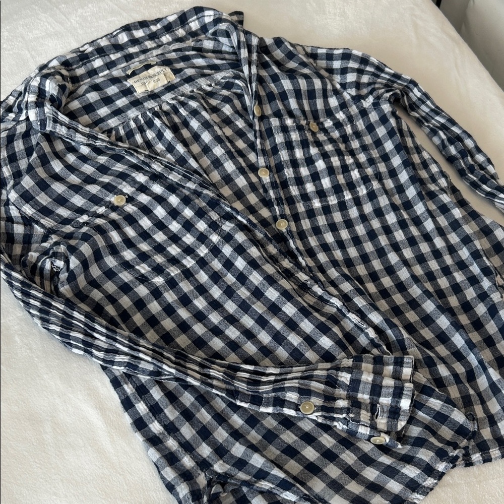 Ralph Lauren Navy and White Gingham Button-Up Shirt in dreamy Cotton Gauze M